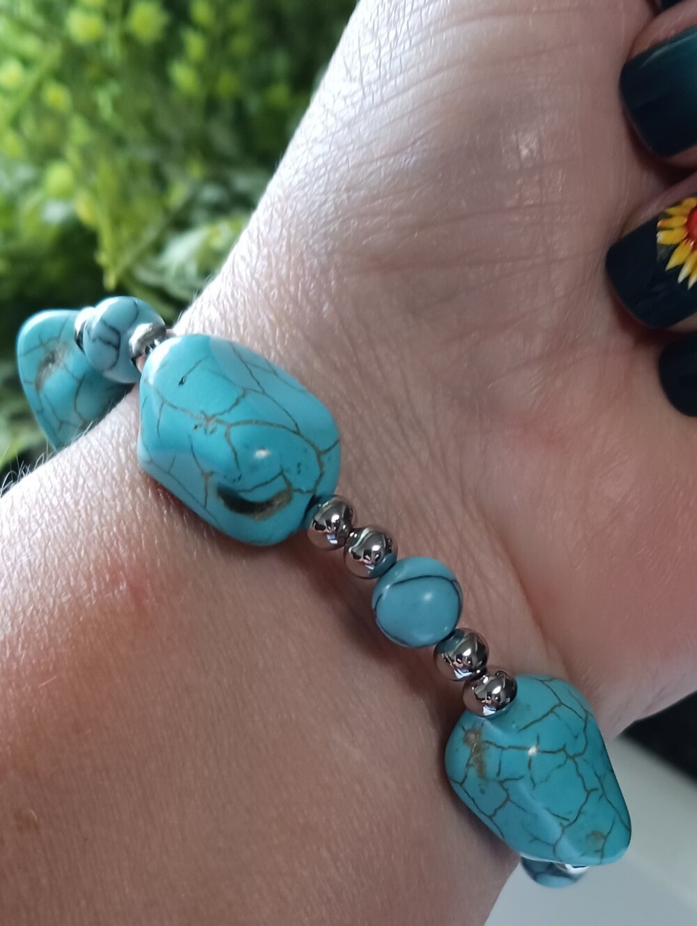 Turquoise Stretch Beaded Bracelet with Silver Accent Beads,  7", NWT